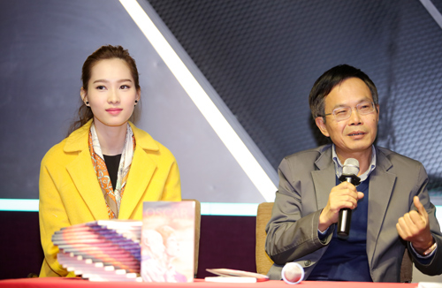 Thu Thảo xúc động khi nghe hoàn cảnh trẻ em vùng cao - 2