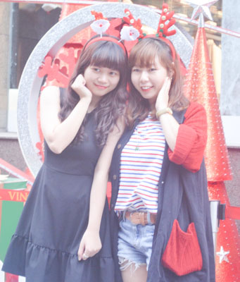 Người Sài Gòn đưa con đi chơi Noel sớm - 13