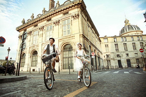 Ảnh cưới Paris của cặp đôi yêu 4 năm gặp 8 lần - 9