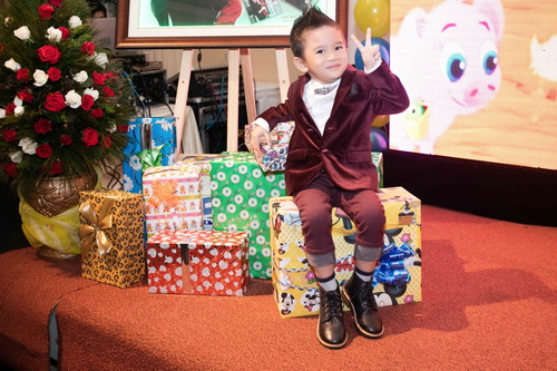 quot;Búp bêquot; Thanh Thảo mừng sinh nhật con trai hoành tráng - 9