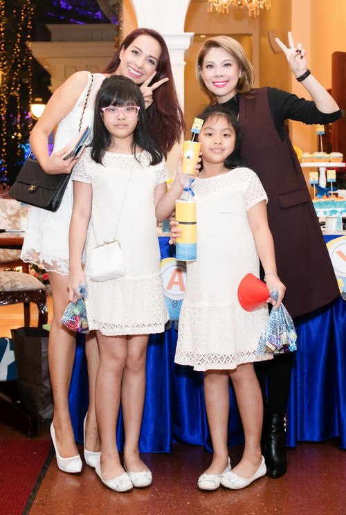 quot;Búp bêquot; Thanh Thảo mừng sinh nhật con trai hoành tráng - 15