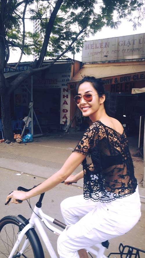 Mẹ Ngọc Quyên sang Mỹ chăm con gái sắp sinh - 7