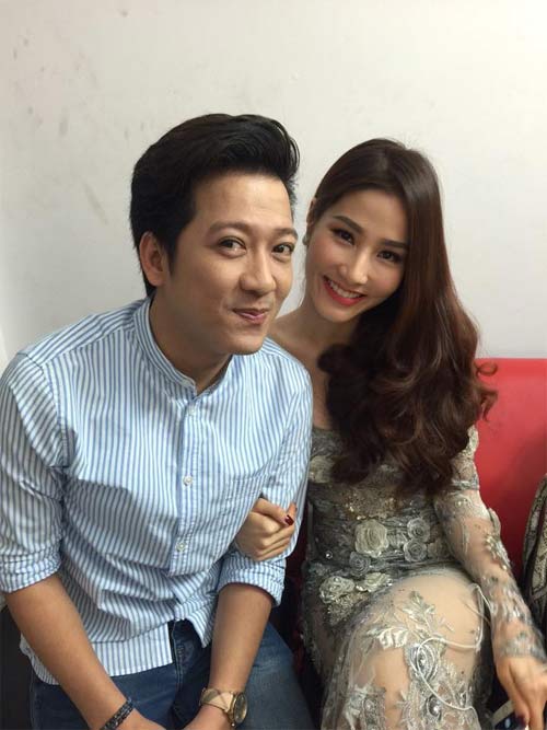 Mẹ Ngọc Quyên sang Mỹ chăm con gái sắp sinh - 9