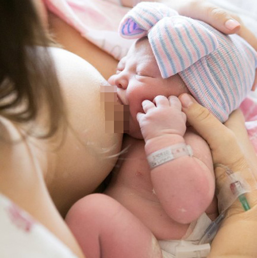 58 bộ ảnh và những cảnh sinh nở cảm động nhất năm - 16