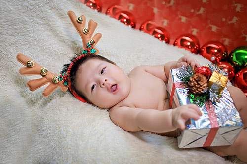 Con trai Nhật Kim Anh quot;siêuquot; đáng yêu dịp Noel - 10
