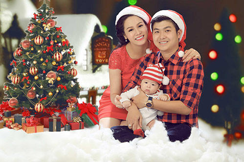 Con trai Nhật Kim Anh quot;siêuquot; đáng yêu dịp Noel - 11