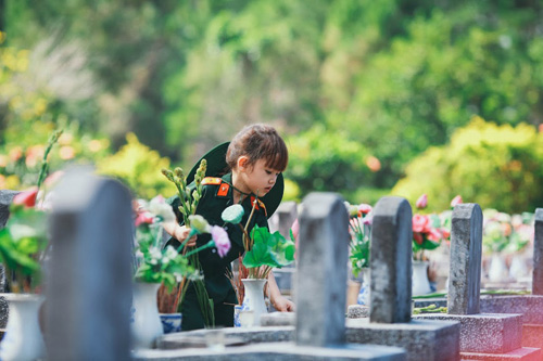 Dàn mẫu nhí Hà thành gây xúc động trong màu xanh áo lính - 15