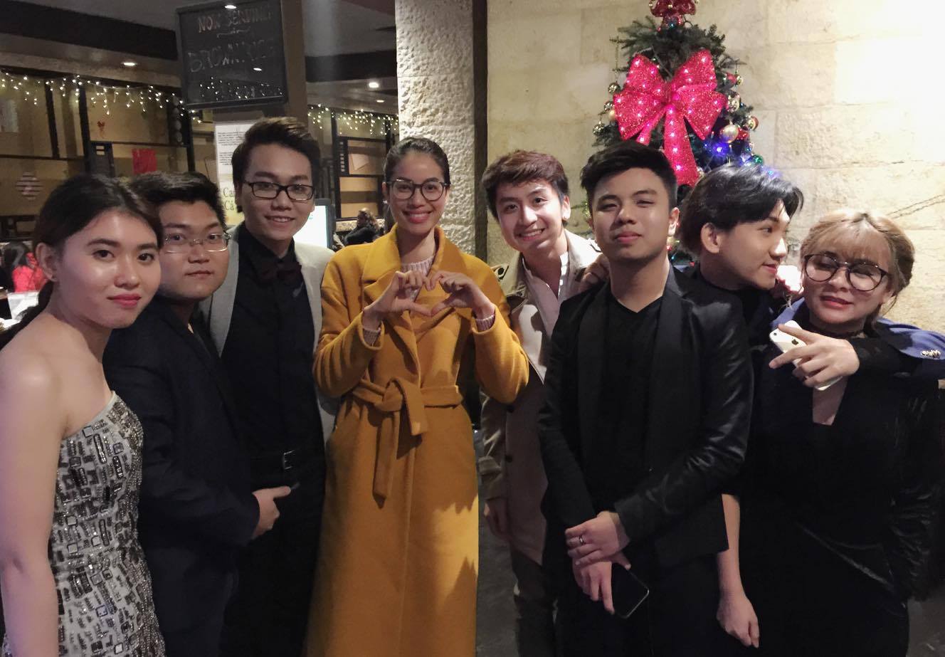 Ảnh độc quyền: Phạm Hương tươi rói sau đêm chung kết HHHV - 1