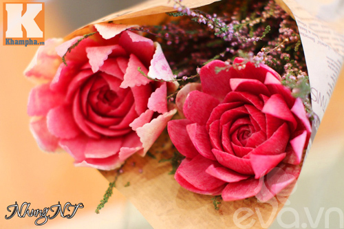 Tỉa hoa từ củ cải đỏ siêu đẹp trang trí bàn ăn - 14