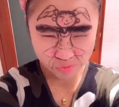 Hài hước trào lưu vẽ người lên mặt của giới trẻ châu Á - 4