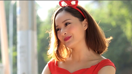 Lan Phương quot;mất ăn mất ngủquot; làm MV đón Giáng sinh - 10