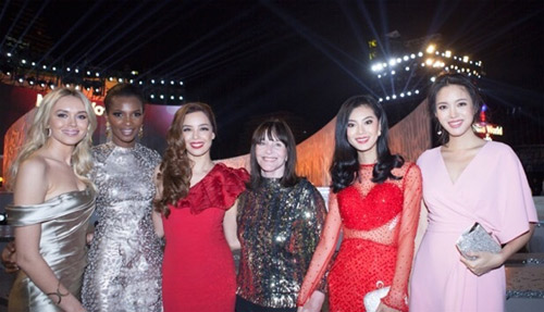 HH Trương Tử Lâm khoe bụng bầu ngày một lớn - 7