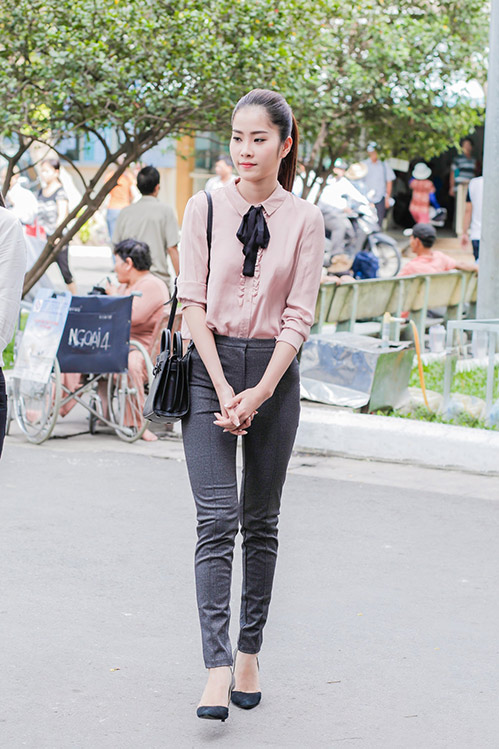 Hoa khôi Nam Em giản dị vẫn đẹp hút hồn - 8