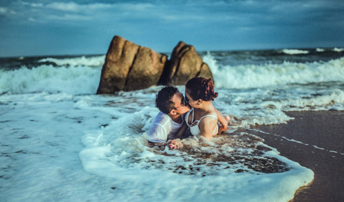 Chuyện tình của cặp đôi “Yêu trên bàn nhậu” - 16