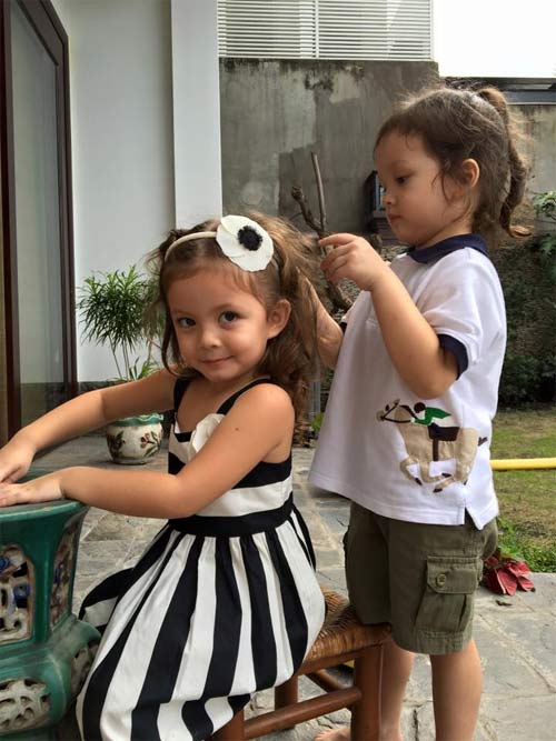 Hai con Hồng Nhung đáng yêu đón Giáng sinh - 5