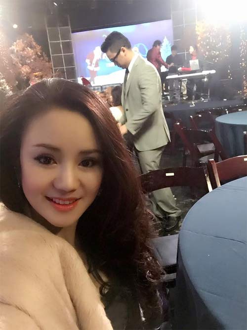 Hai con Hồng Nhung đáng yêu đón Giáng sinh - 16