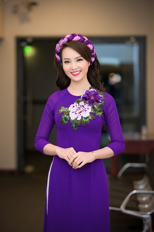 Thụy Vân quá đỗi gợi cảm giữa trời đông Hà Nội - 8