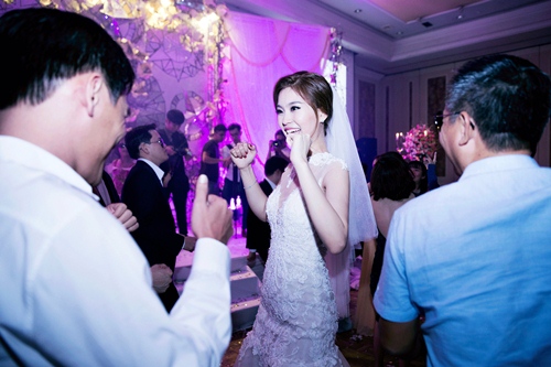 Khoảnh khắc đáng nhớ trong đám cưới xa hoa của Diễm Trang - 18