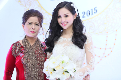 nhung kieu toc co dau dep nhat cua sao viet cuoi nam 2015 - 12