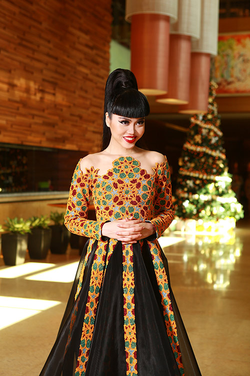 Jessica Minh Anh, Trương Thị May ấn tượng trên thảm đỏ - 3