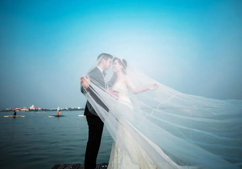 Cặp đôi với chuyện tình quot;Anh hùng cứu mỹ nhânquot; ngọt ngào - 14