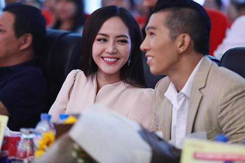 Ngọc Quý xinh đẹp, tình tứ bên Ngọc Tình - 4