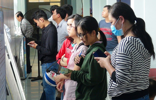 Vé tàu Tết Đinh Dậu: Hết vé những ngày cao điểm - 2