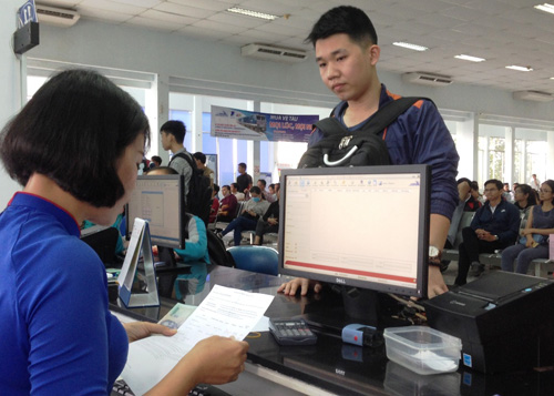 Vé tàu Tết Đinh Dậu: Hết vé những ngày cao điểm - 3