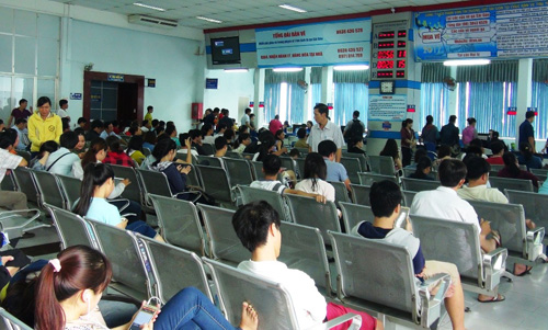 Vé tàu Tết Đinh Dậu: Hết vé những ngày cao điểm - 4