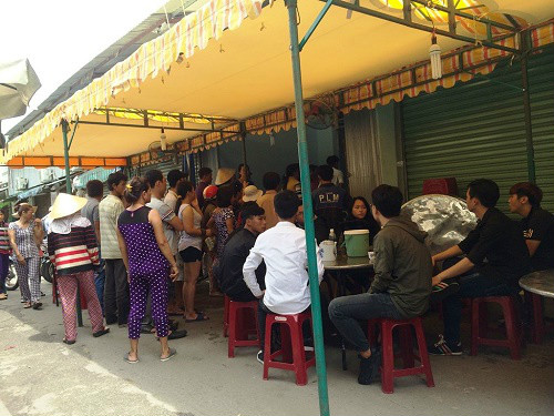Hỗn chiến kinh hoàng ở chợ Sài Gòn, 4 người thương vong - 2