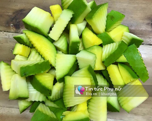 Cách làm chân gà trộn xoài xanh siêu ngon hút nghìn like của mẹ Việt - 1