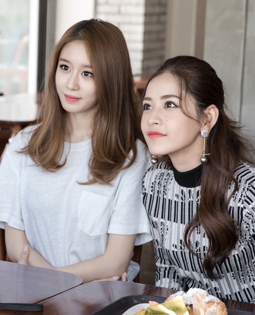 Ji-yeon (T-ara) ôm ấp Chi Pu và muốn đóng phim tại Việt Nam - 4