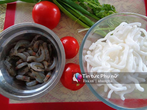 Bánh canh tôm, món ngon cho con ăn sáng - 1