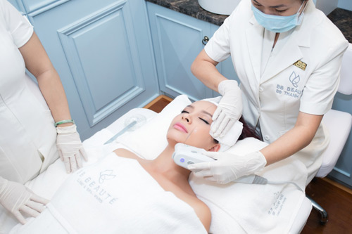 Chị em siêu mẫu Thúy Hằng – Thúy Hạnh rủ nhau đi làm đẹp - 4