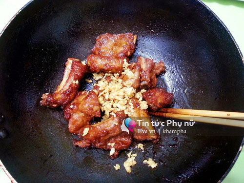 Sườn rim mắm tỏi quot;đánh bayquot; nồi cơm nhà bạn - 5