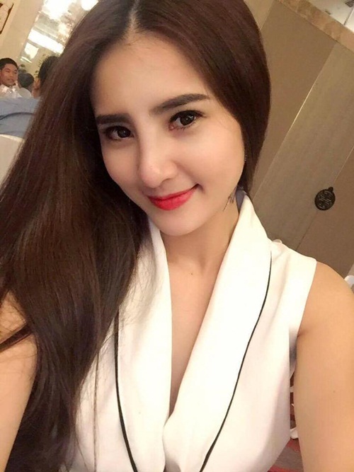 Không thể nhận ra đây là em gái Công Vinh ngày nào - 4