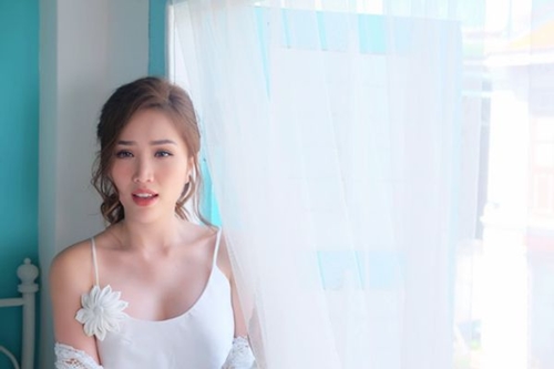Bảo Thy lần đâu chia sẻ việc trượt chân ngã trên đỉnh thác ở Malaysia - 4