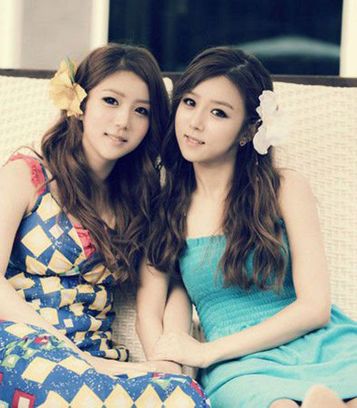 Cặp song sinh hot nhất tuần: Màn lột xác ngoạn mục nhờ phẫu thật thẩm mỹ - 13