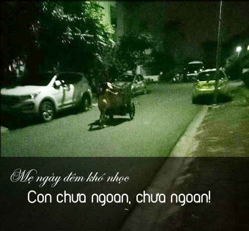 Hình ảnh bé gái đẩy xe rác cùng mẹ trong đêm khiến dân mạng tan chảy - 4