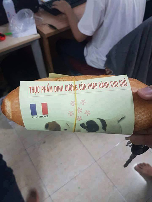 Những kiểu giấy gói bánh mì khiến người ăn “chưa nhai đã nghẹn” - 1