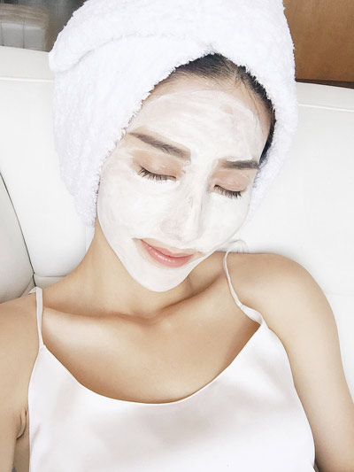 Tuyệt chiêu trắng mịn da chẳng cần spa của Diễm My 9x - 2