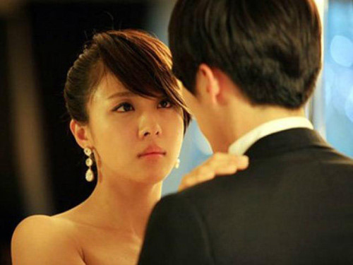 Đồng nghiệp của chồng dựng màn kịch để tôi phải bỏ chồng - 1