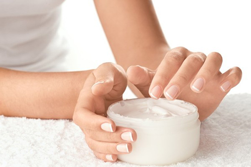 Với 6 mẹo làm đẹp này, bạn sẽ không lo mái tóc cong vênh mỗi khi thức dậy - 6