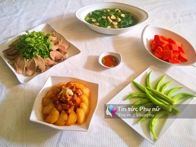 Bữa cơm chiều nhiều món ngon ơi là ngon - 1