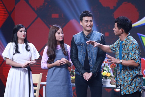 Nhà Cười: Bị Hoài Linh ép thò tay bắt ếch sống, Khánh Hiền vừa hát vừa run - 12