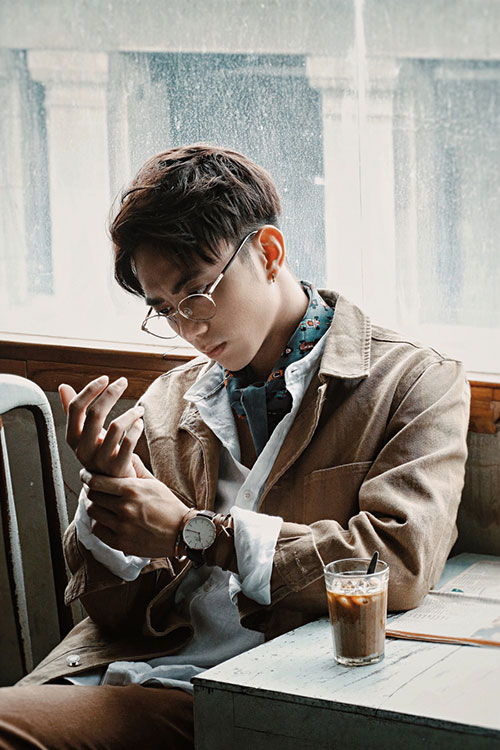 Ngỡ ngàng với hình ảnh điển trai, lãng tử của Soobin Hoàng Sơn - 1