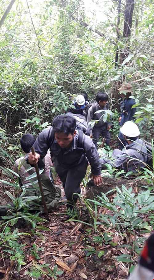Đã tìm thấy máy bay rơi, 3 phi công đều hy sinh - 4