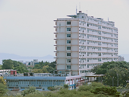 Hy hữu xác chết phát nổ ở nhà xác bệnh viện Venezuela - 1