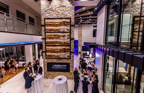 Sao Việt thuê đầu bếp, thuê nhạc công tổ chức tiệc tại biệt thự khủng - 7