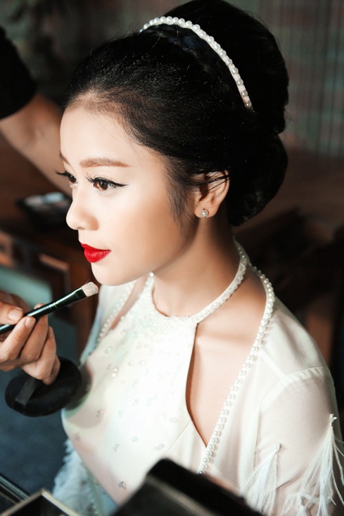 Quán quân Sao Mai Thu Hằng ôm mặt khóc nức nở khiến ekip phải dỗ dành - 8